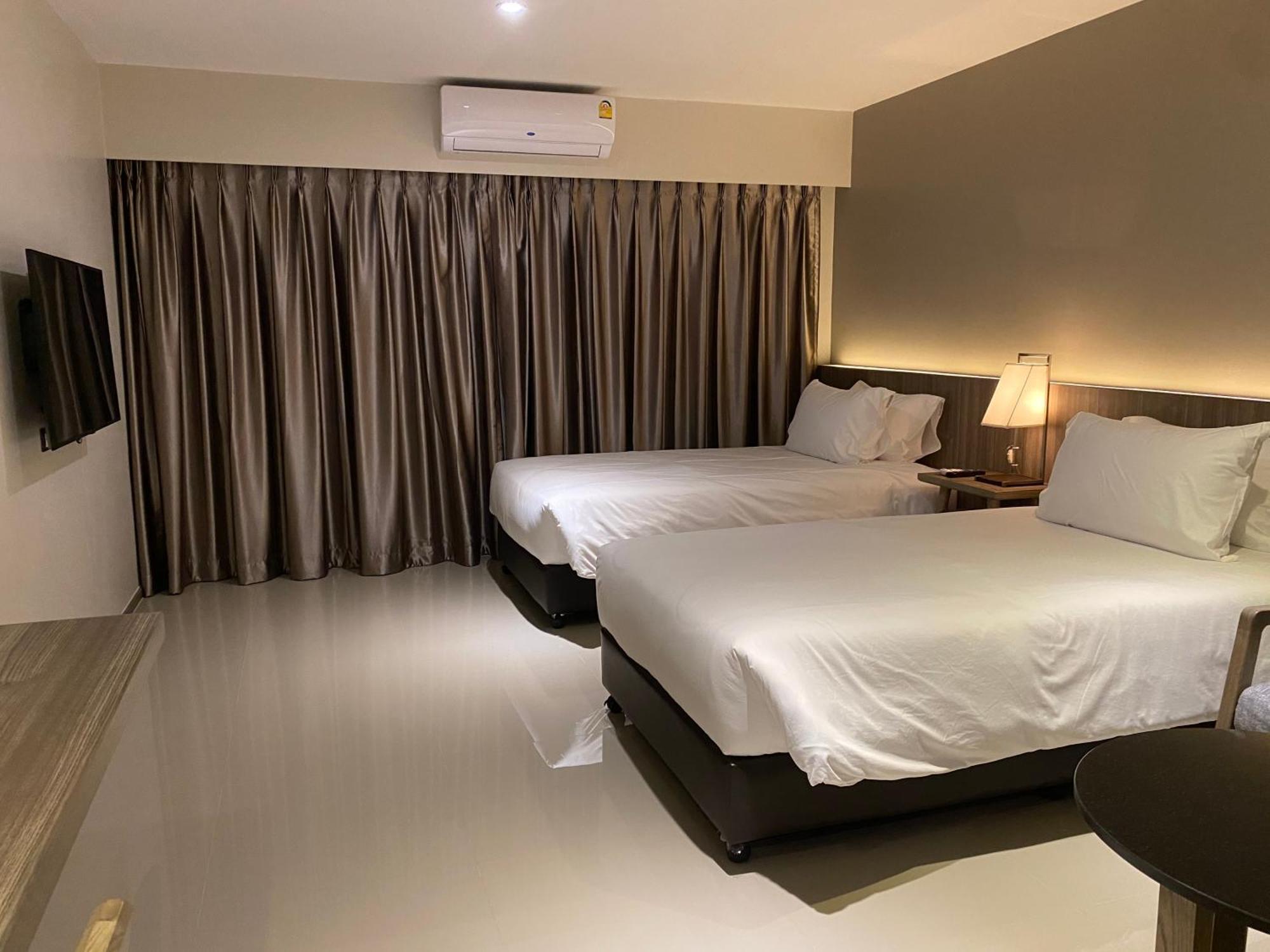 The Madera Lodge Pattaya 좀티엔 비치 외부 사진